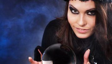 מגדת עתידות